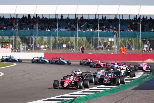The divide in grid numbers at the start of the 2025 national racing season